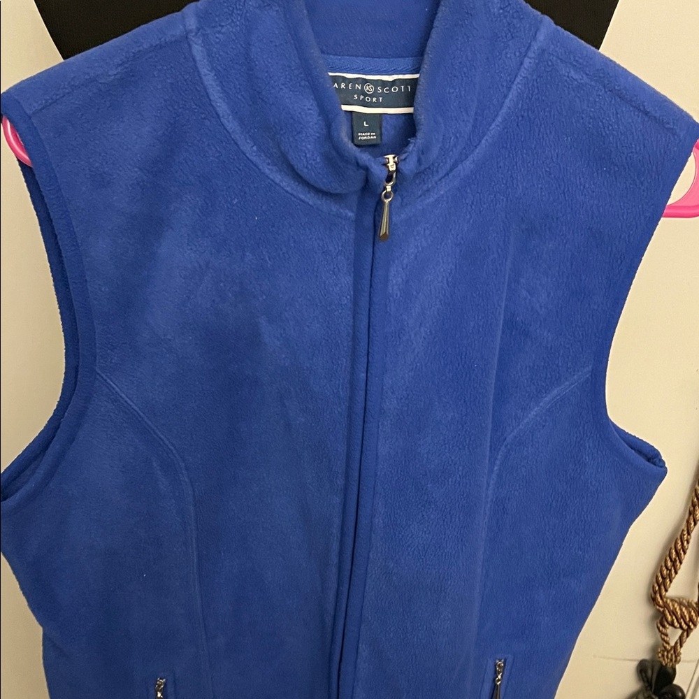 Karen Scott Vibrant Blue Fleece Vest - Picture 2 of 4